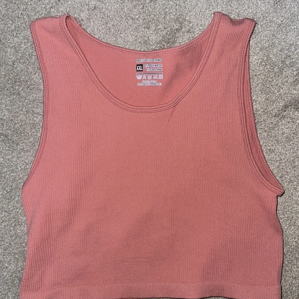 Women's Pink Skirt Set - Picture 4 of 6